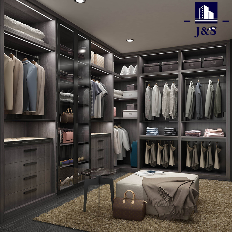 Apakah Anda akan menyiapkan walk in closet